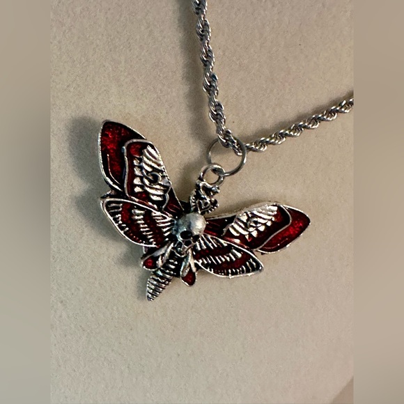 Vintage Butterfly Skull Decor Clavicle Chain Halloween Punk Pendant Necklace New - Picture 2 of 8